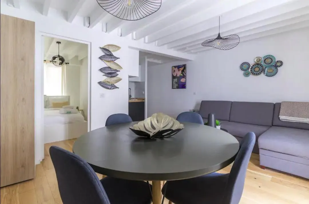 Home Suite Home Grands Boulevards 41 Paris