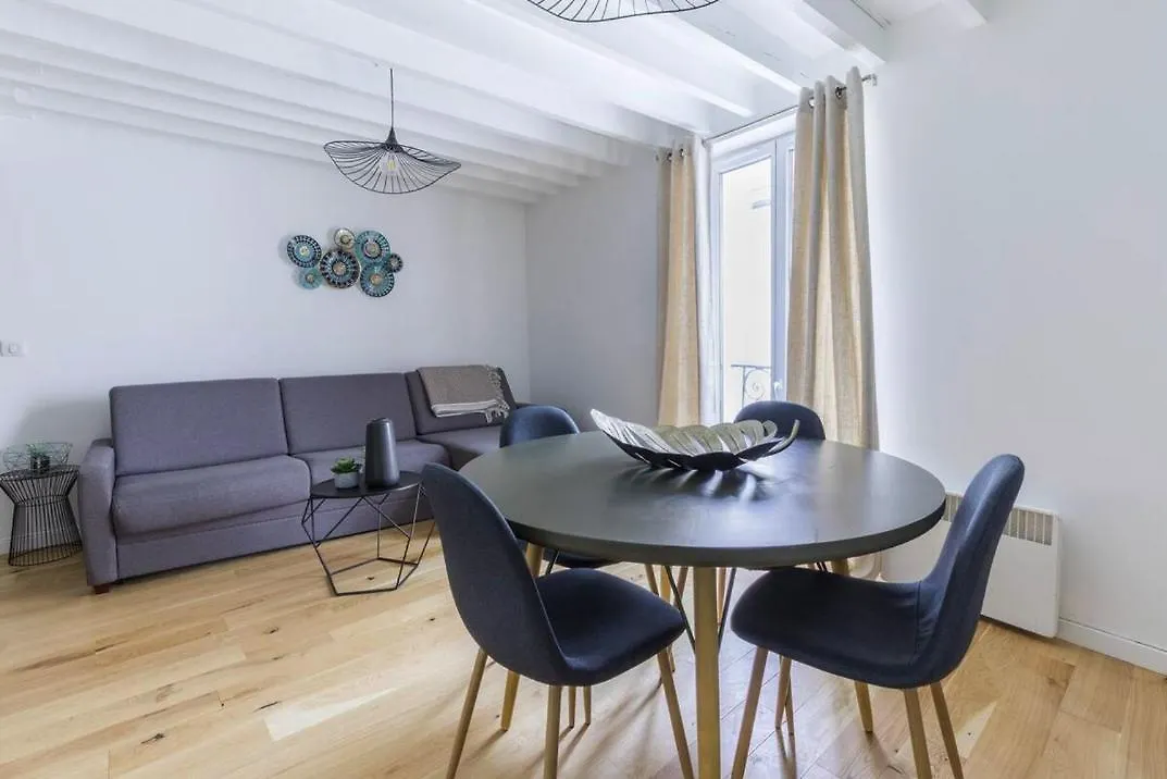 Home Suite Home Grands Boulevards 41 Paris Apartment